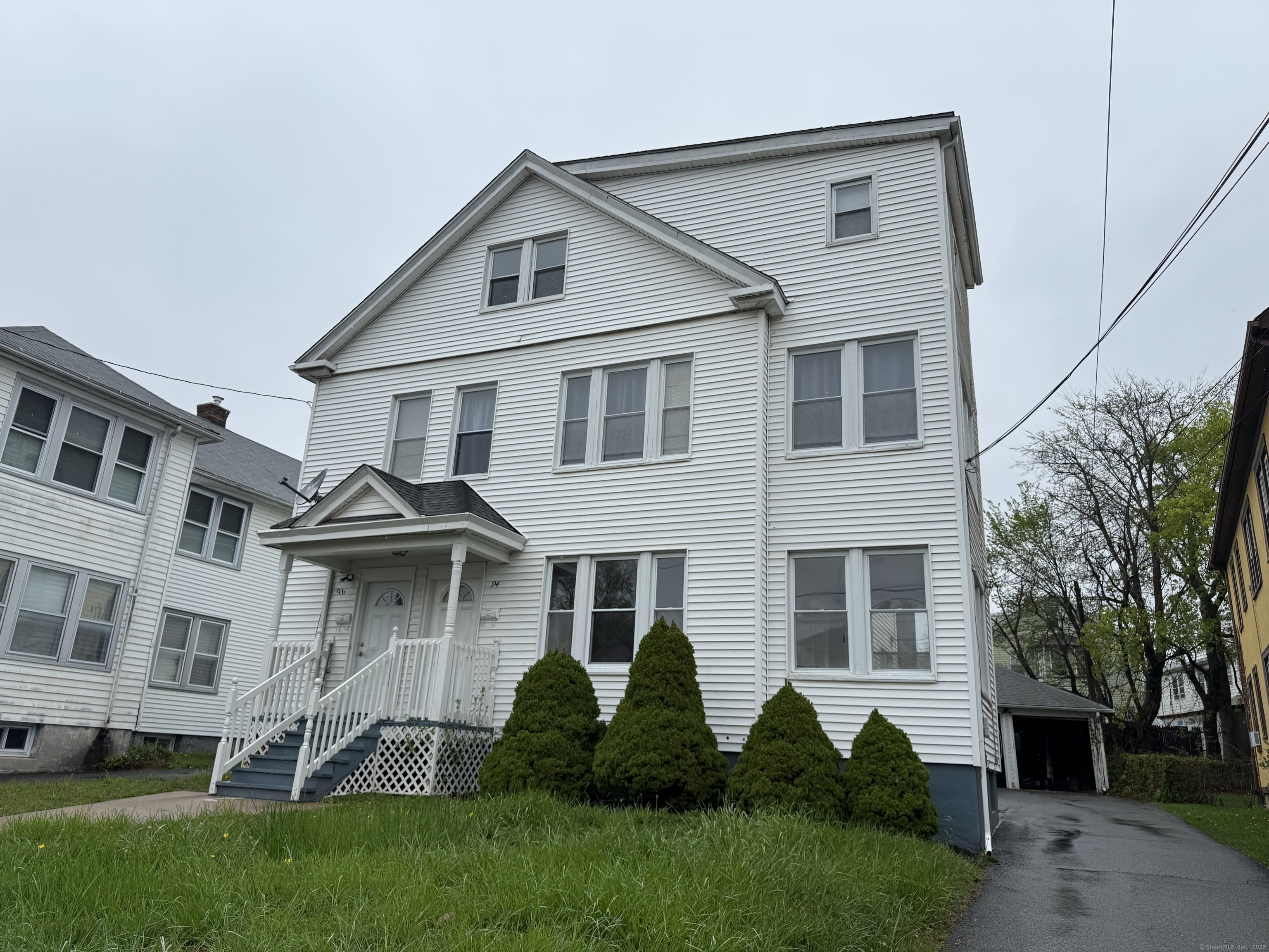 94-96 Thomaston Street Hartford CT 06112