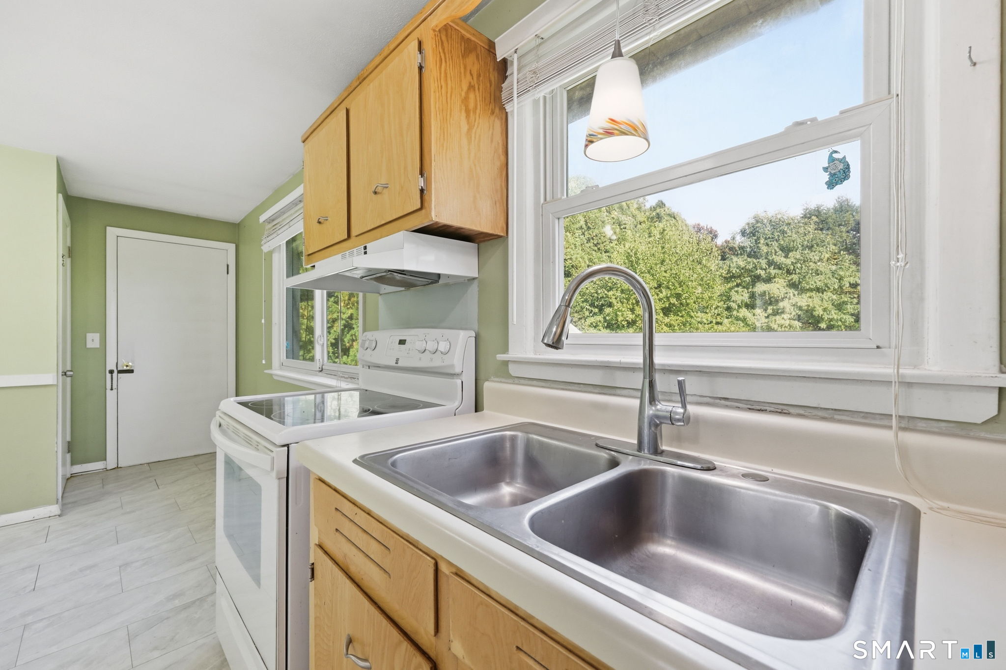 72 Graham Road South Windsor CT 06074