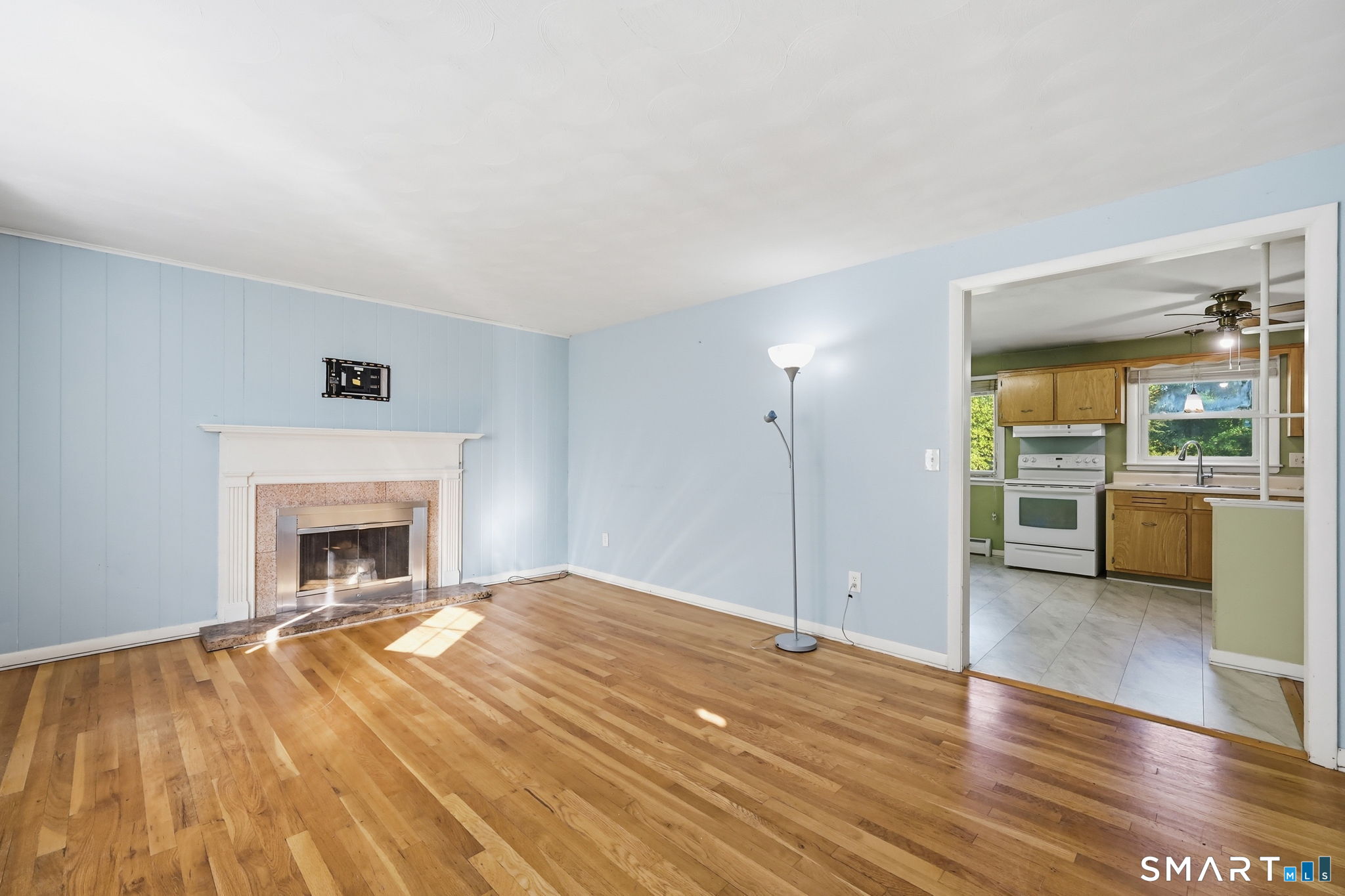 72 Graham Road South Windsor CT 06074