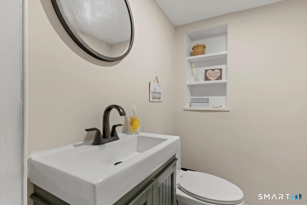 10 Bowman Drive Greenwich CT 06831