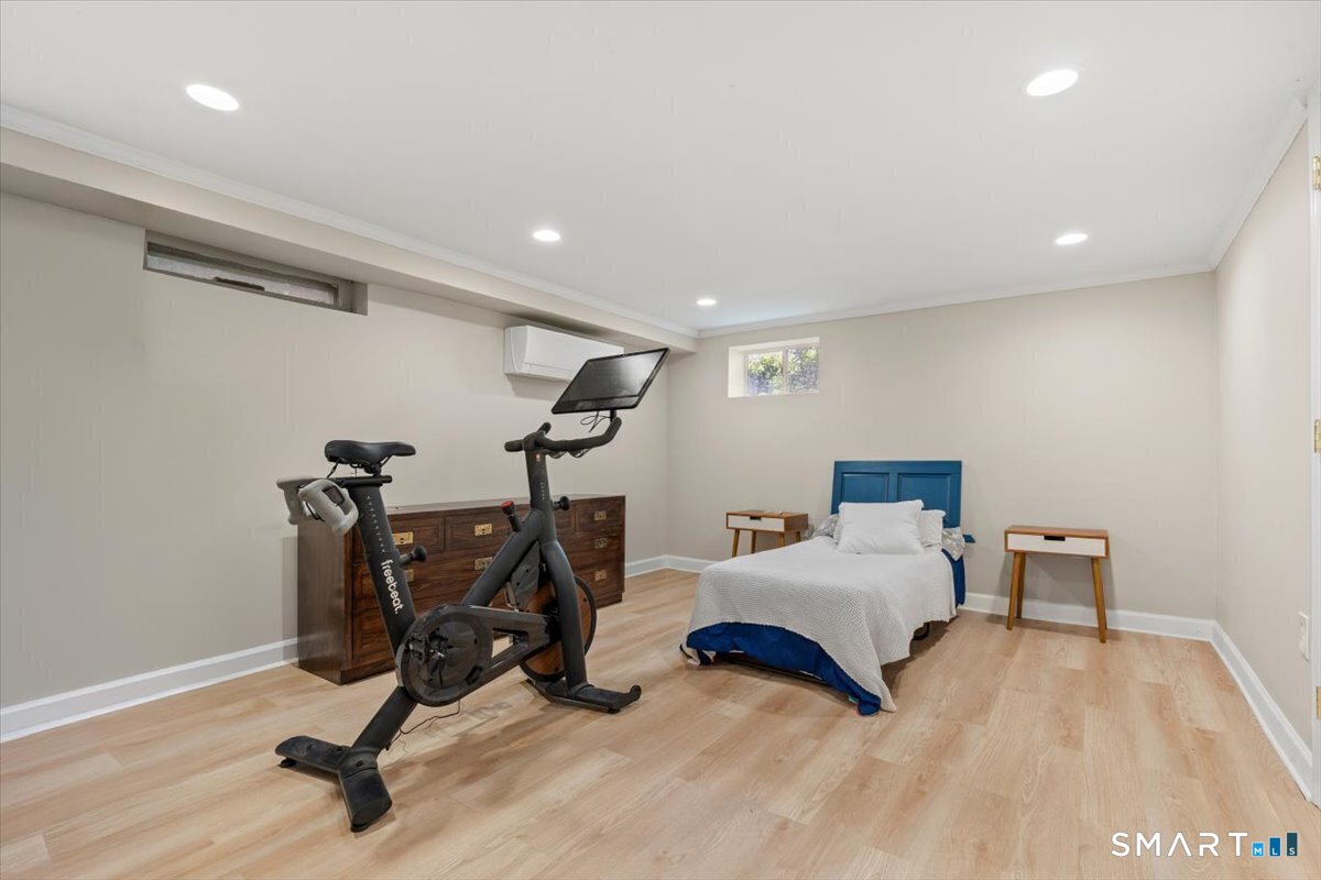 10 Bowman Drive Greenwich CT 06831