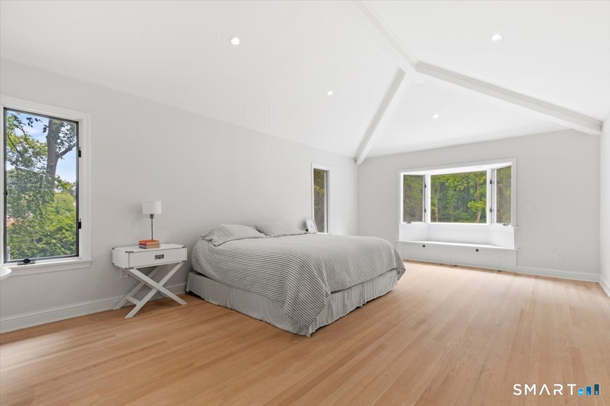 10 Bowman Drive Greenwich CT 06831