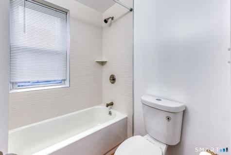 152 Oak Street New Britain CT 06051