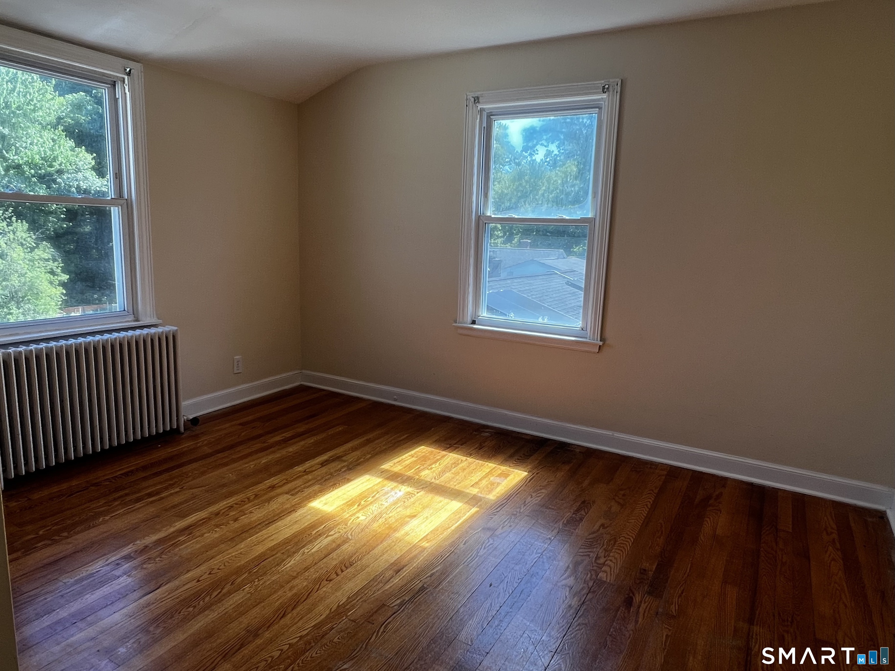 173 Bradley Avenue Waterbury CT 06708