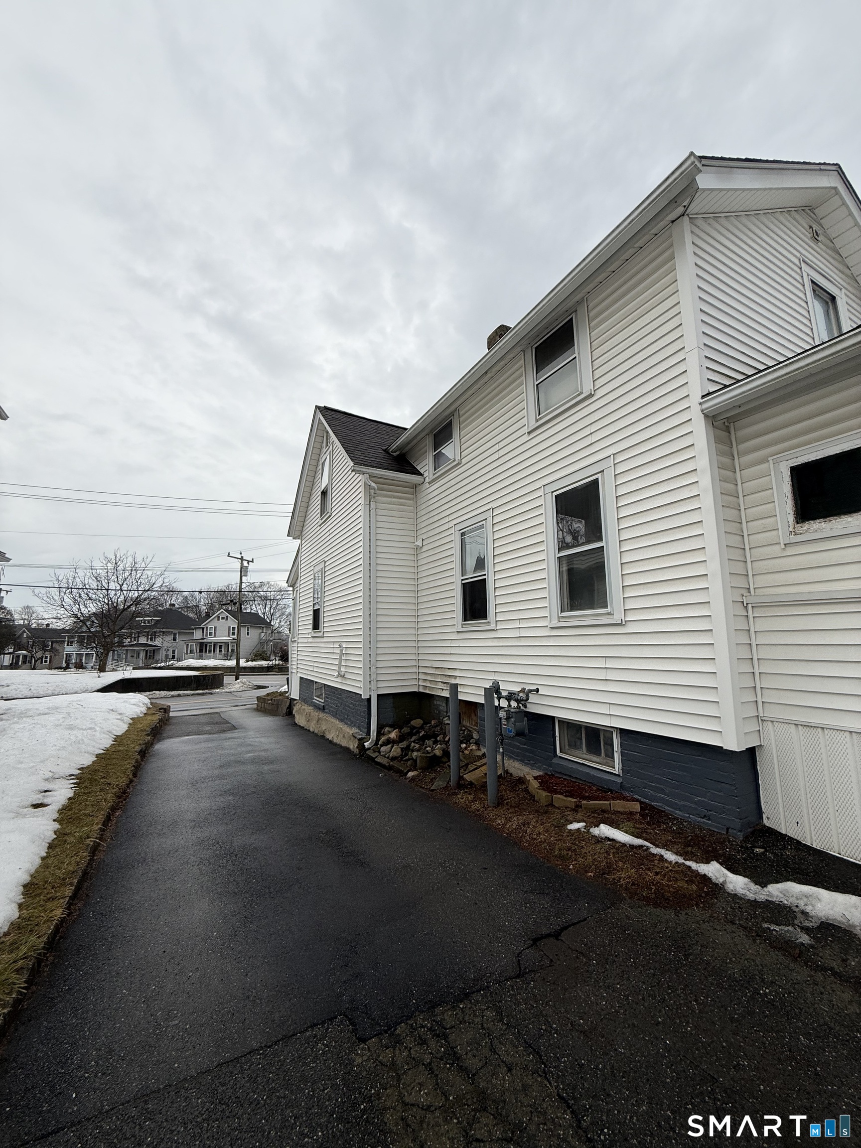 5 Winthrop Street Torrington CT 06790