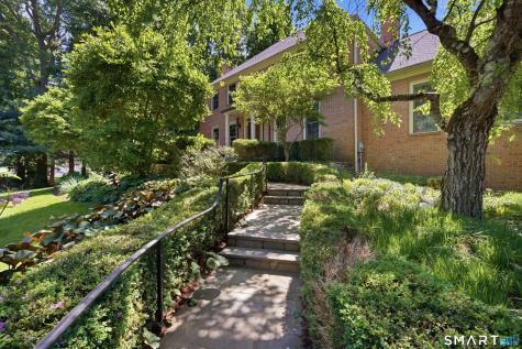 254 Sherwood Farm Road Fairfield CT 06824