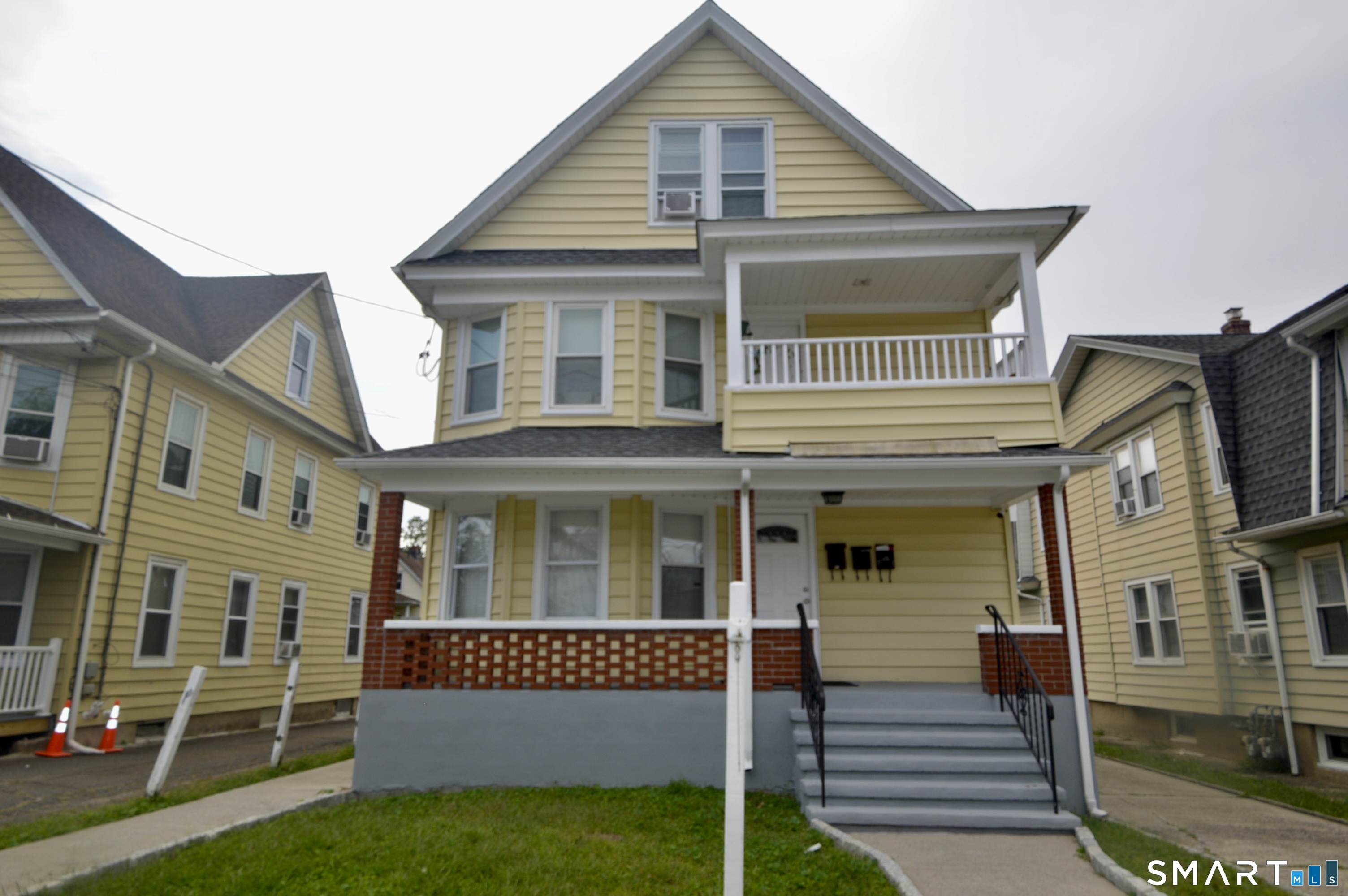 807 Brewster Street Bridgeport CT 06605