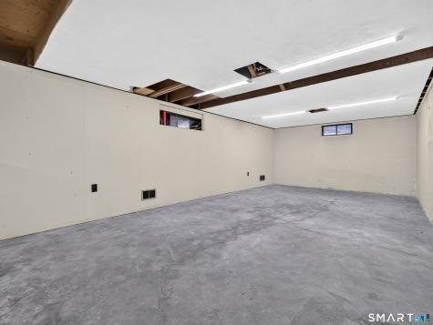 33 Cindy Lane Groton CT 06355