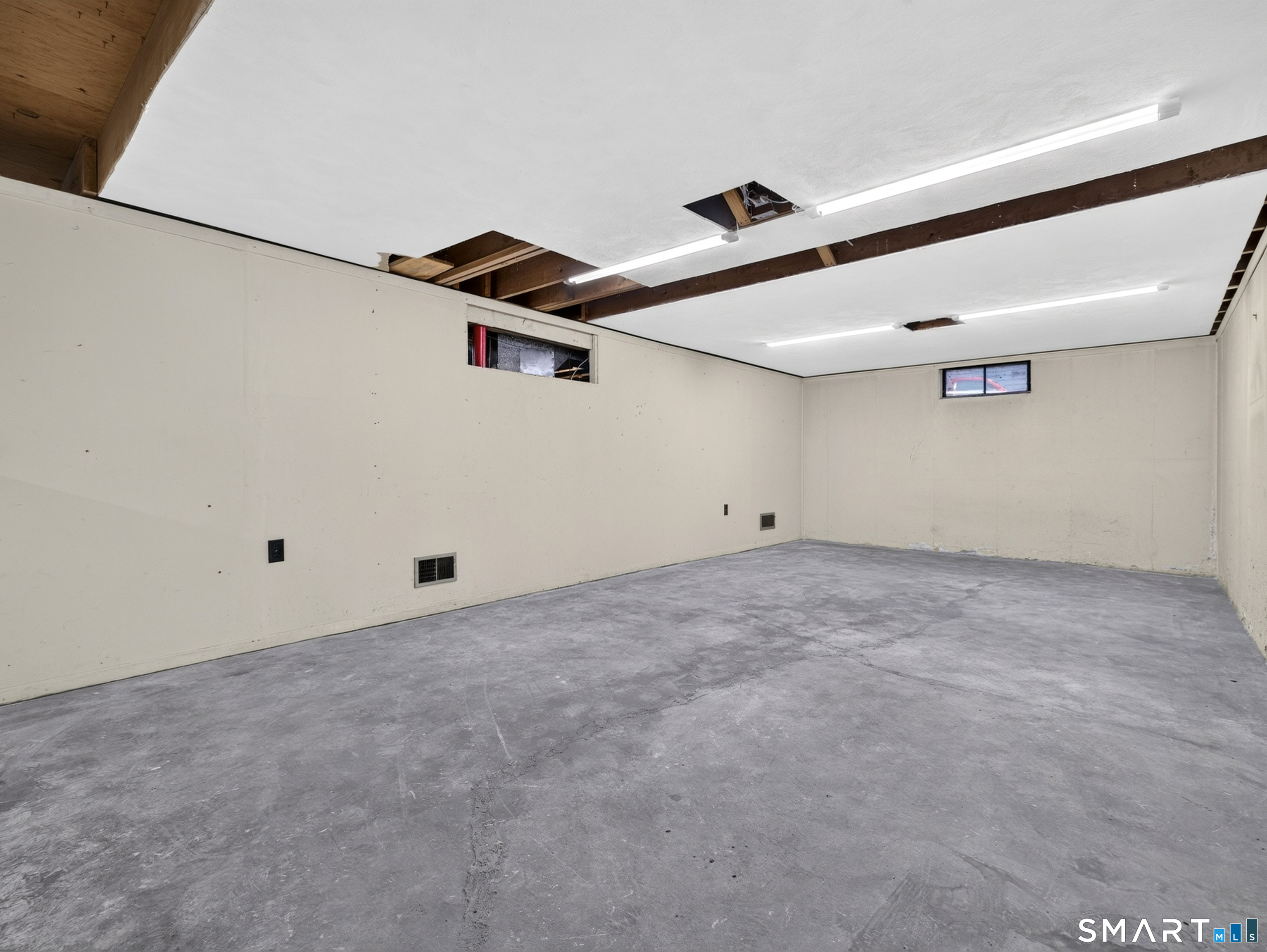 33 Cindy Lane Groton CT 06355