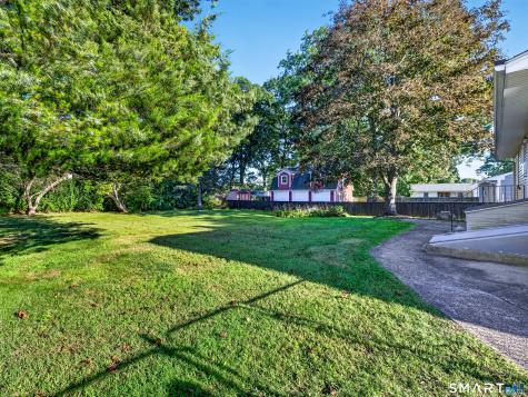 33 Cindy Lane Groton CT 06355