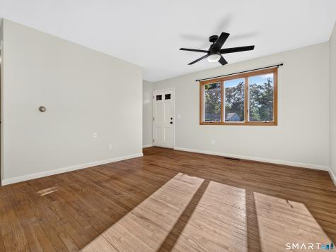 33 Cindy Lane Groton CT 06355