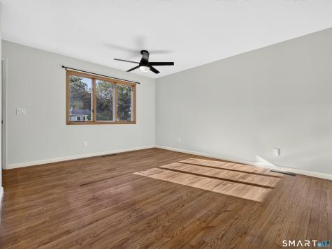 33 Cindy Lane Groton CT 06355