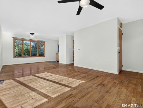 33 Cindy Lane Groton CT 06355