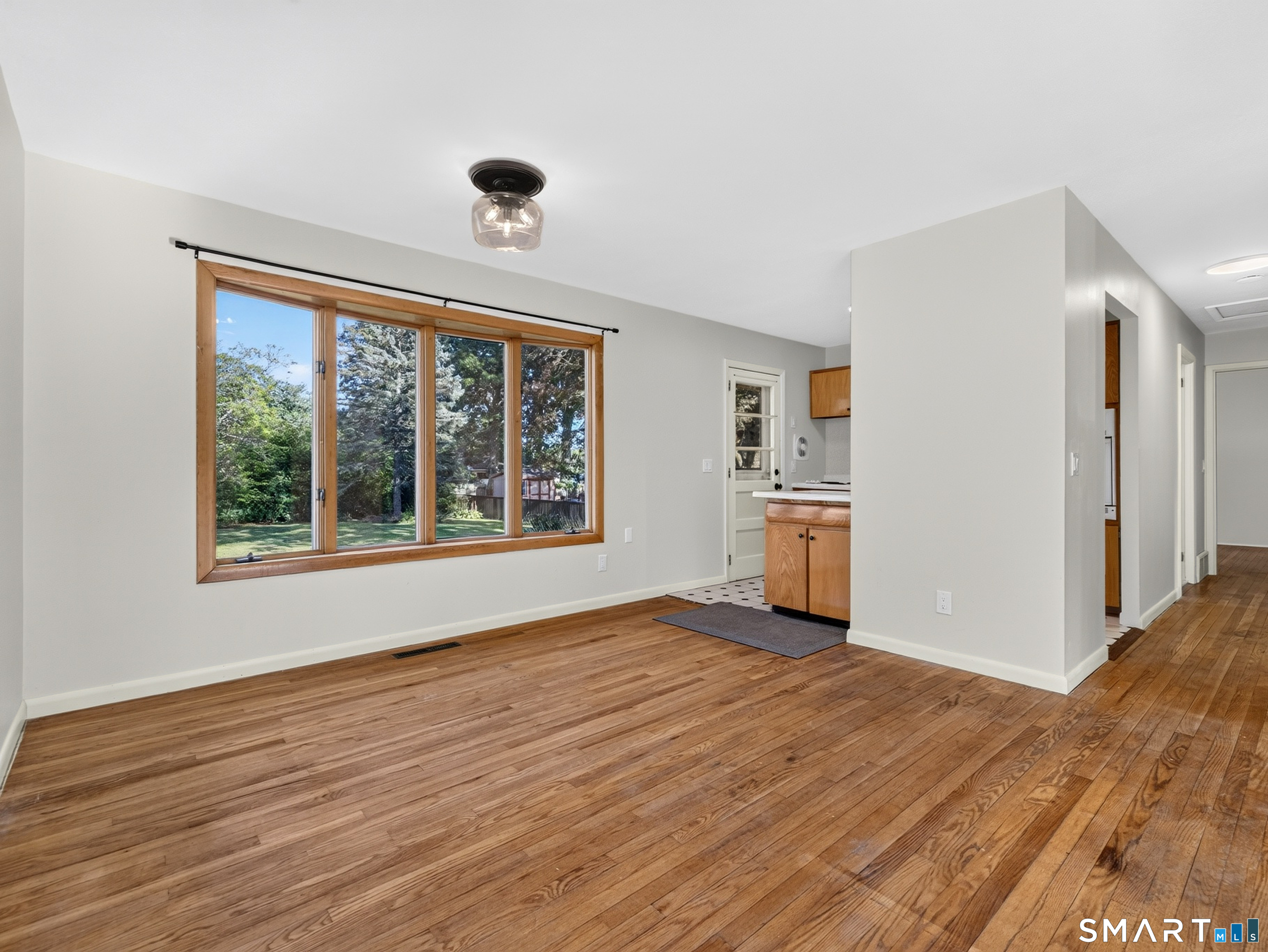 33 Cindy Lane Groton CT 06355