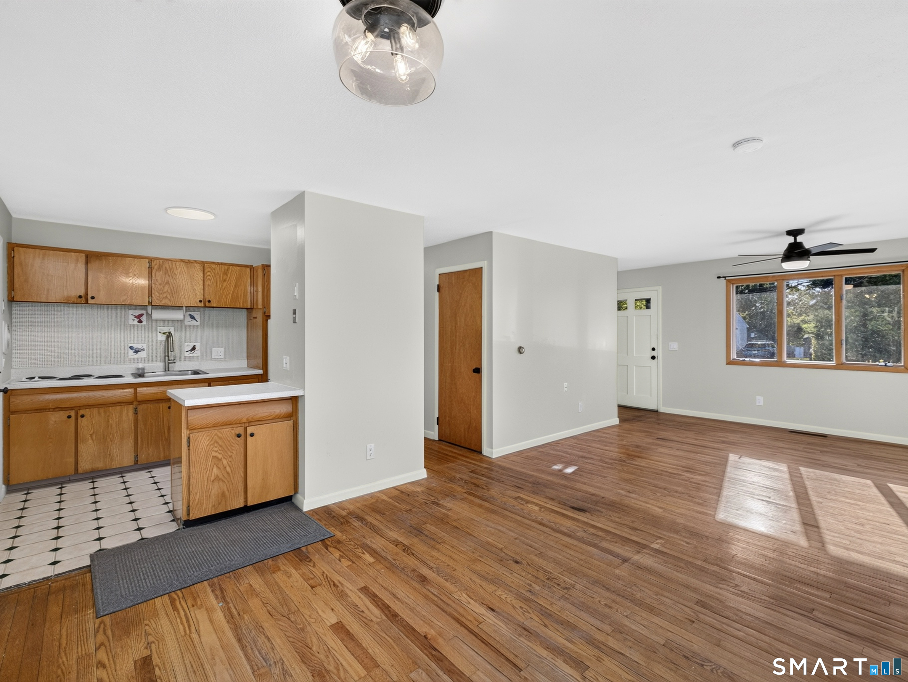 33 Cindy Lane Groton CT 06355