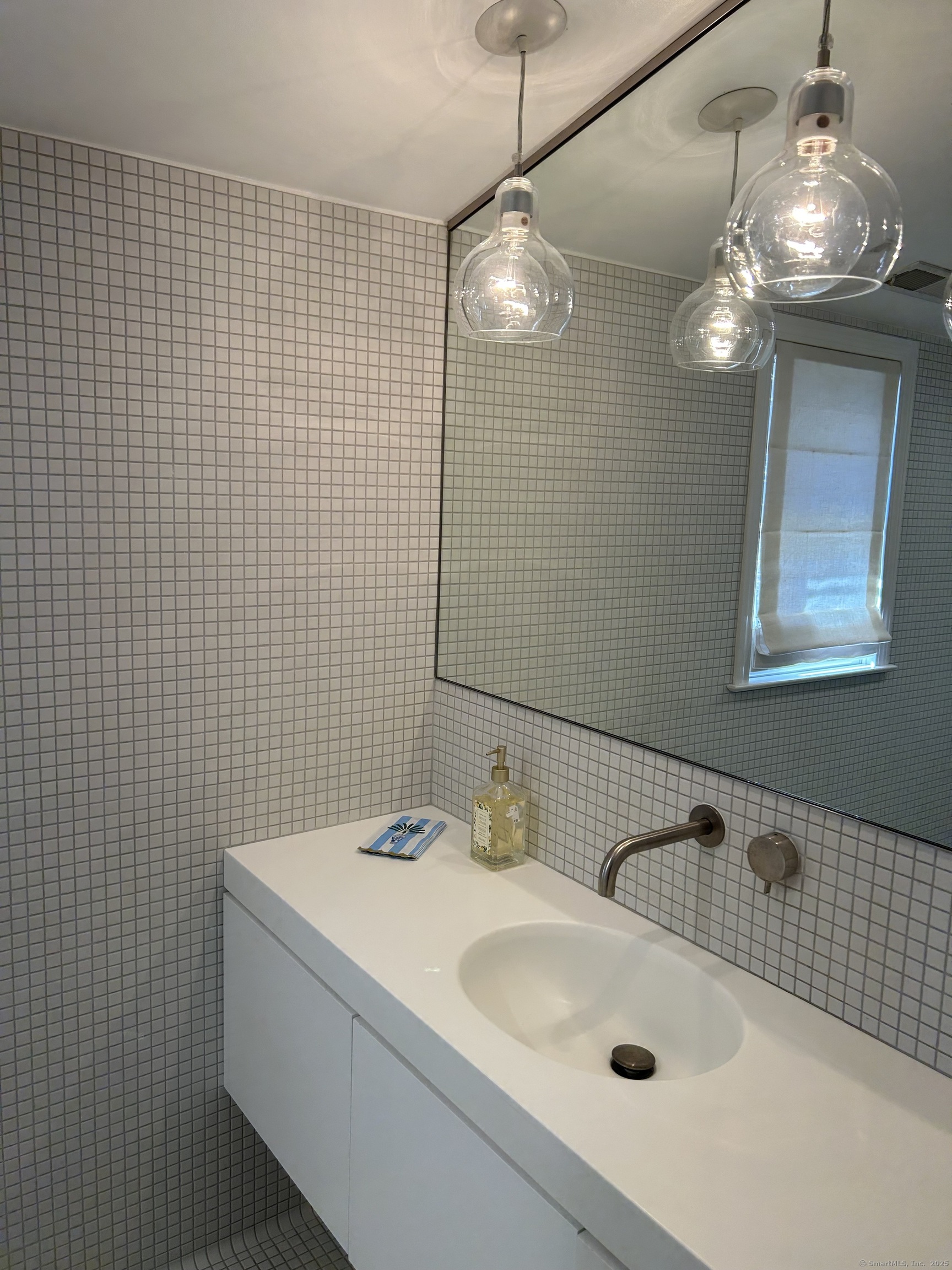 14 Cross Highway Westport CT 06880