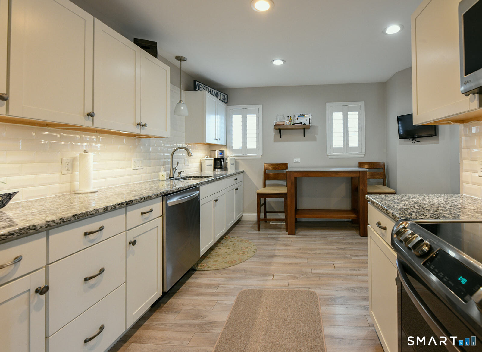 14 Currier Court Cheshire CT 06410