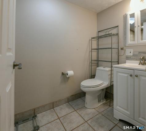 14 Currier Court Cheshire CT 06410