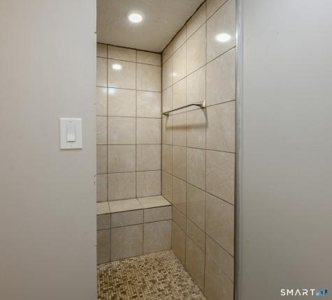 14 Currier Court Cheshire CT 06410