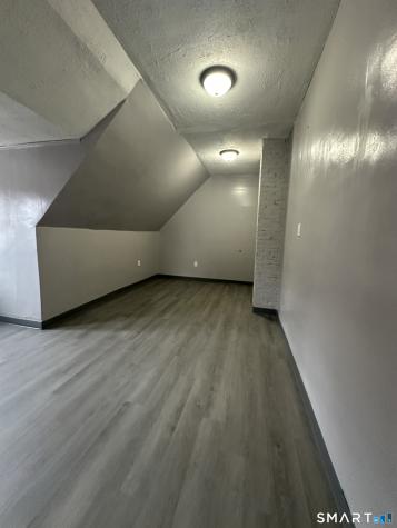 402 Sigourney Street Hartford CT 06112