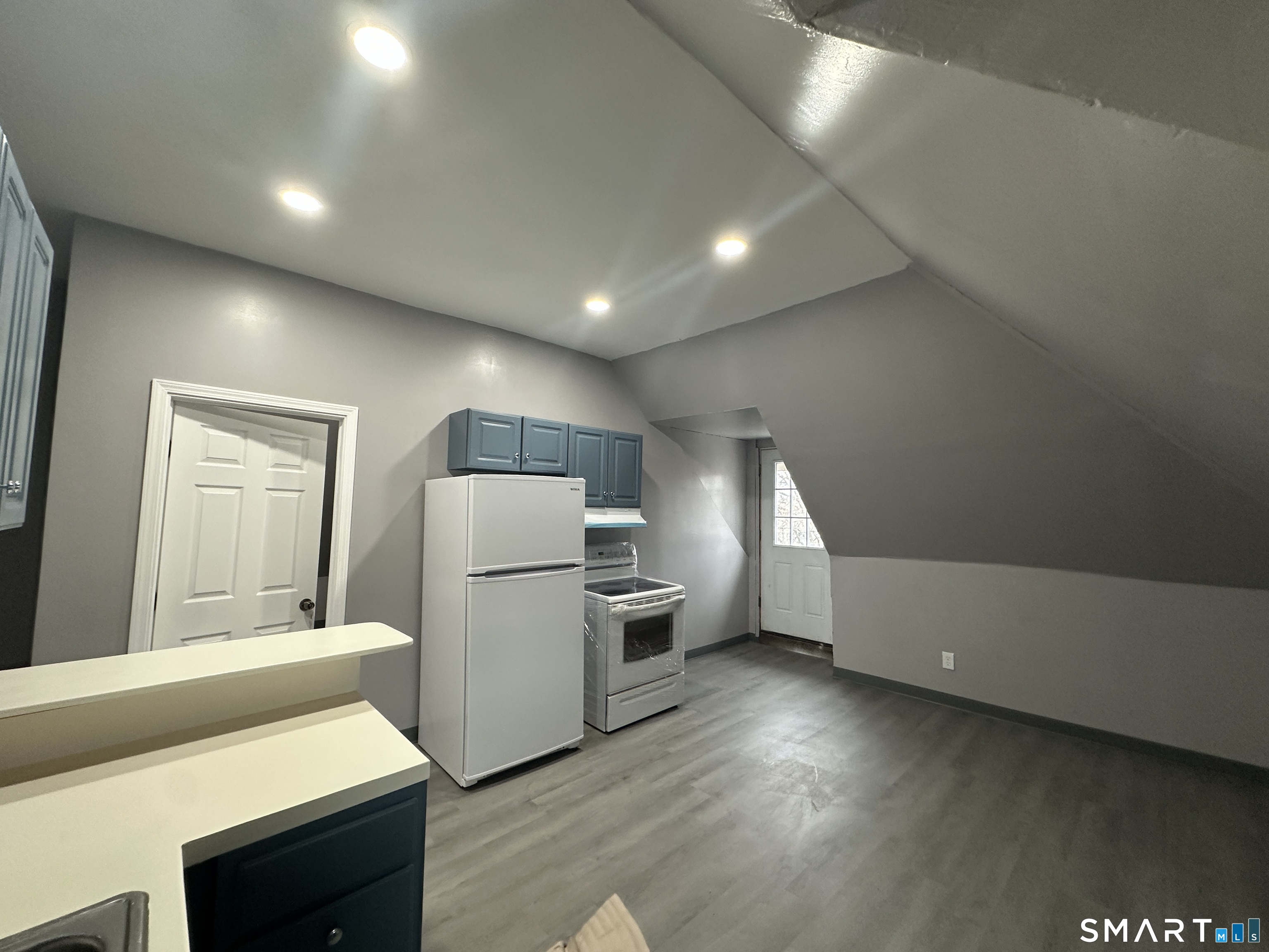 402 Sigourney Street Hartford CT 06112