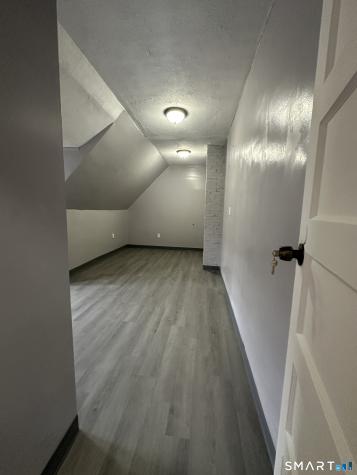 402 Sigourney Street Hartford CT 06112