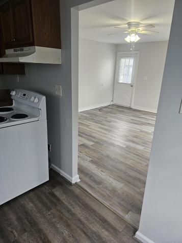 33 Central Avenue Groton CT 06340