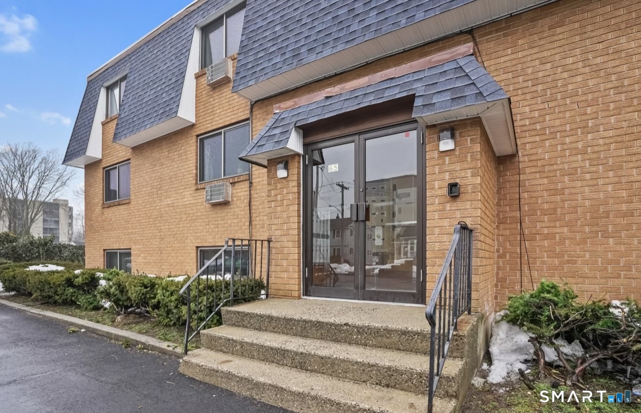 65 California Street West Haven CT 06516