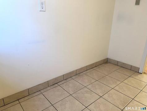 1044 Campwelll Avenue West Haven CT 06551