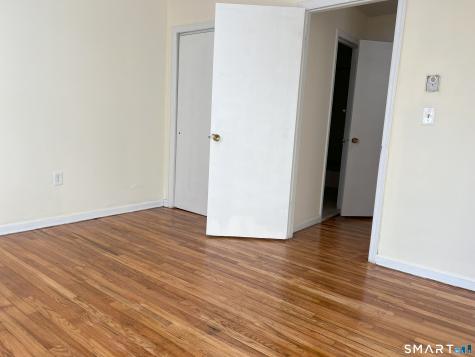 1044 Campwelll Avenue West Haven CT 06551