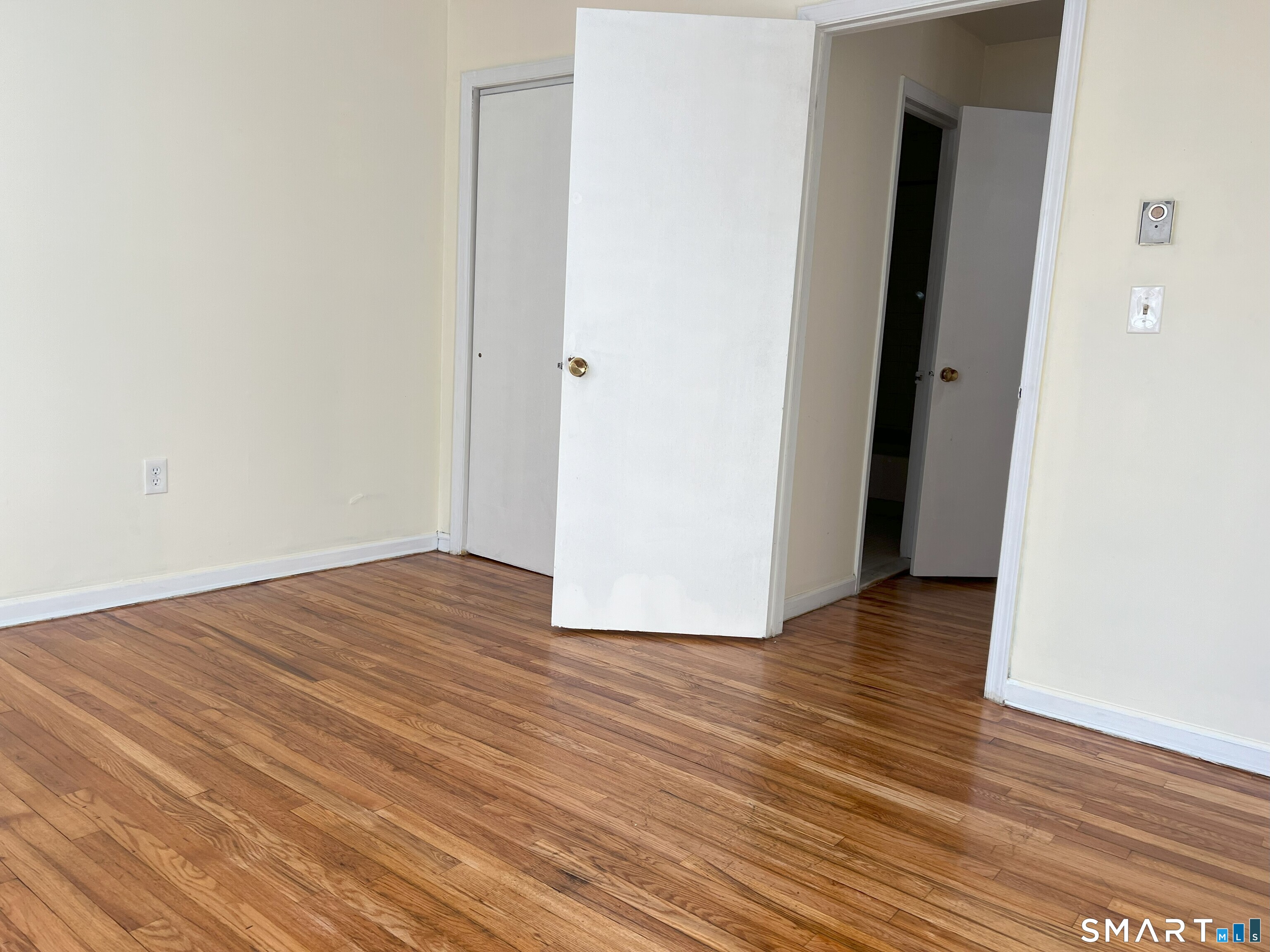 1044 Campwelll Avenue West Haven CT 06551