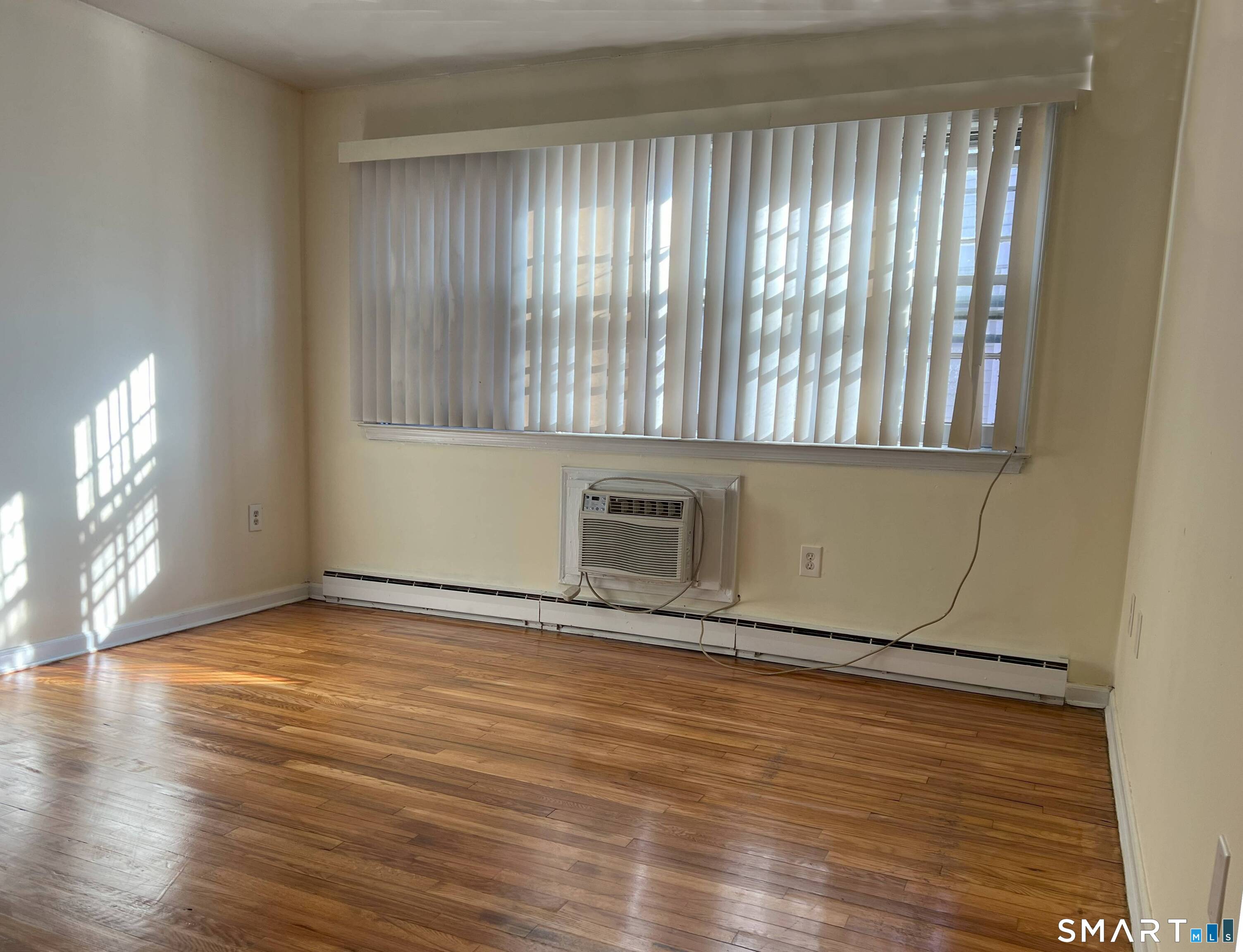 1044 Campwelll Avenue West Haven CT 06551