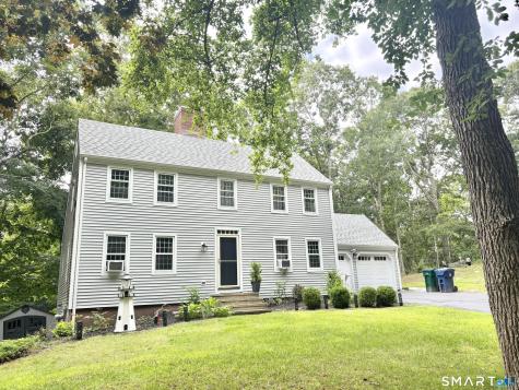 2 Oakridge Drive Old Lyme CT 06371
