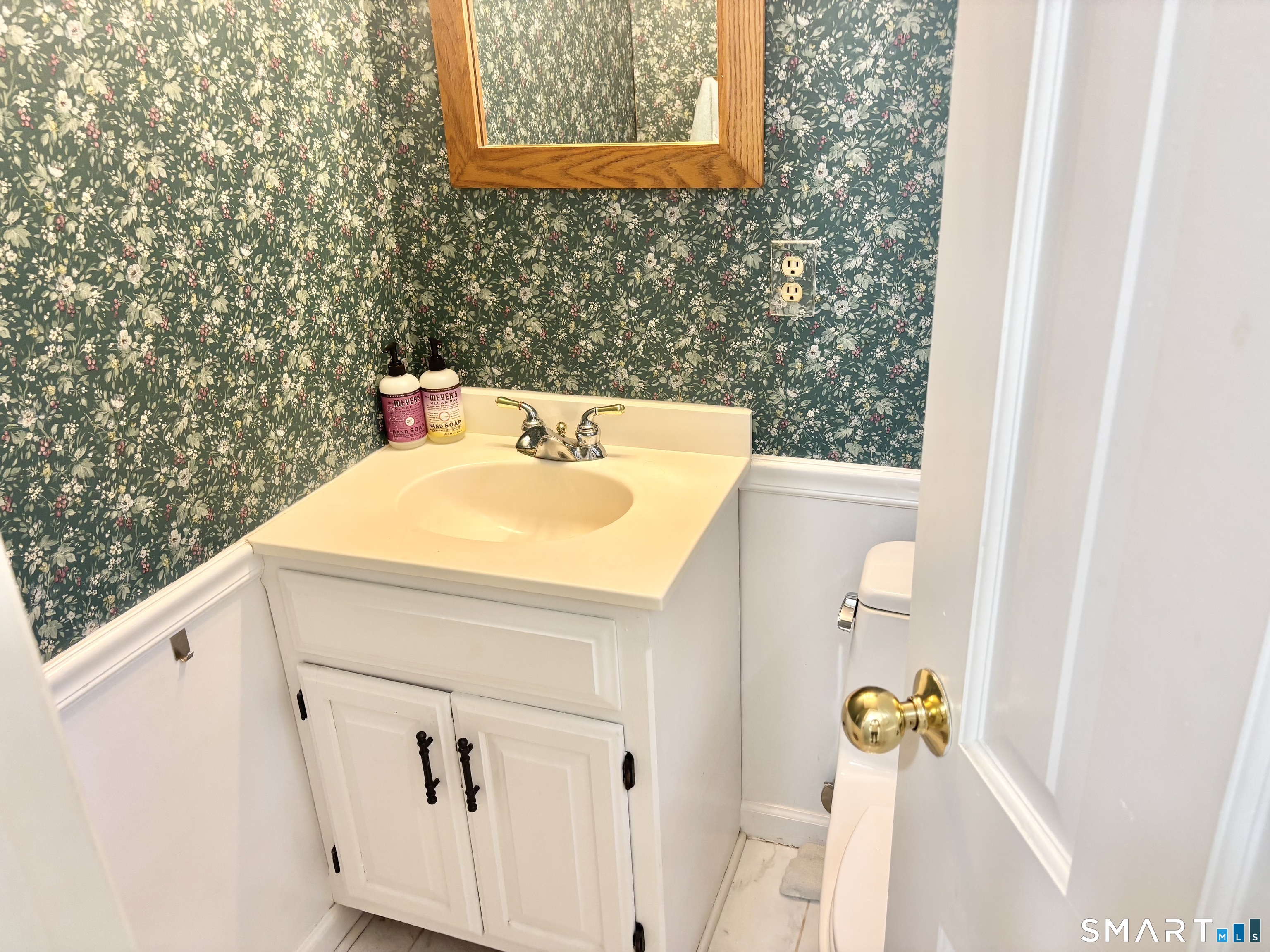 2 Oakridge Drive Old Lyme CT 06371