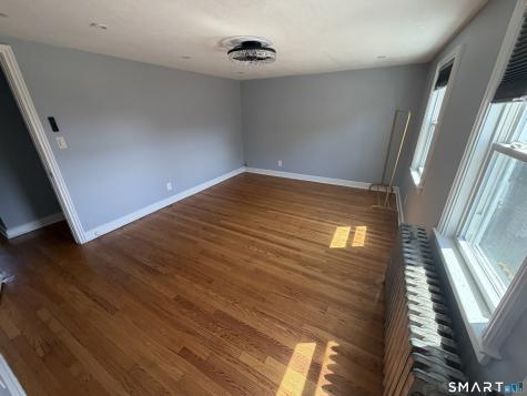 2 Barber Street Windsor CT 06095