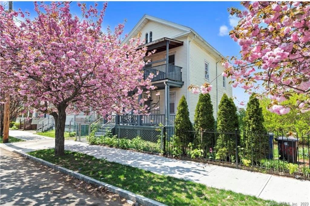 144 Lloyd Street New Haven CT 06513