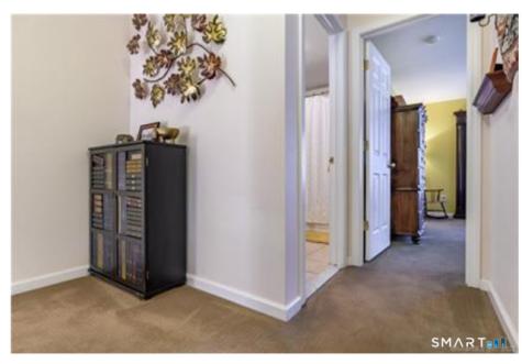 11 Mannions Lane Danbury CT 06810
