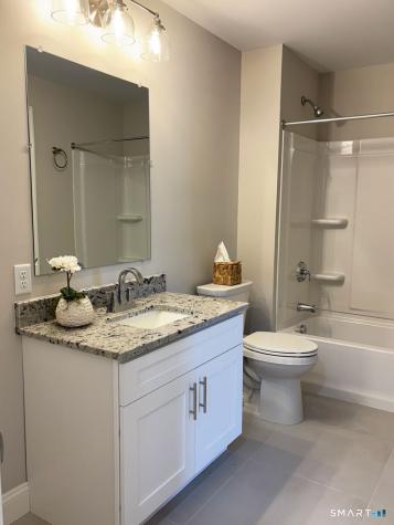 1916 Post Road Fairfield CT 06824