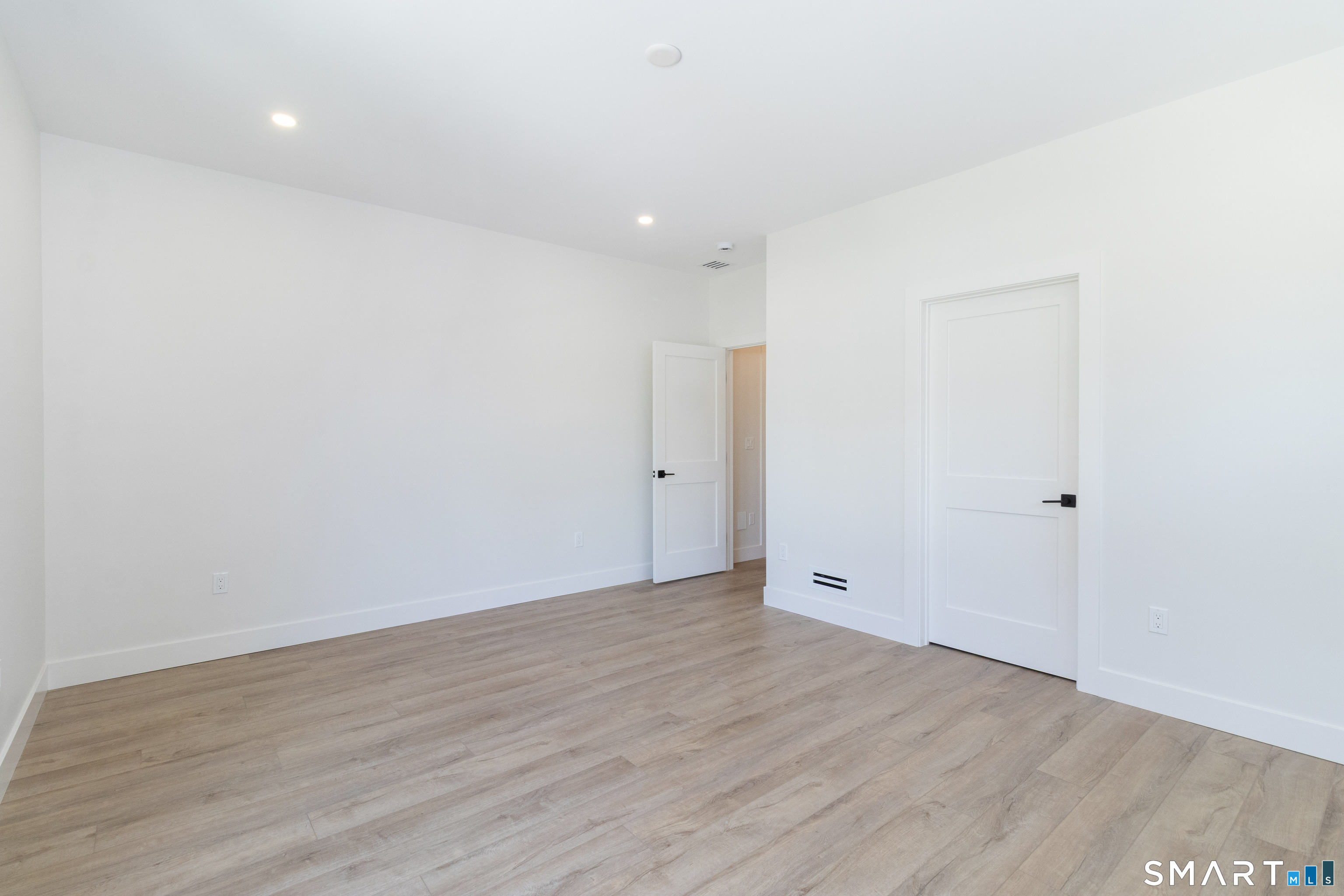 650 Main Street Branford CT 06405