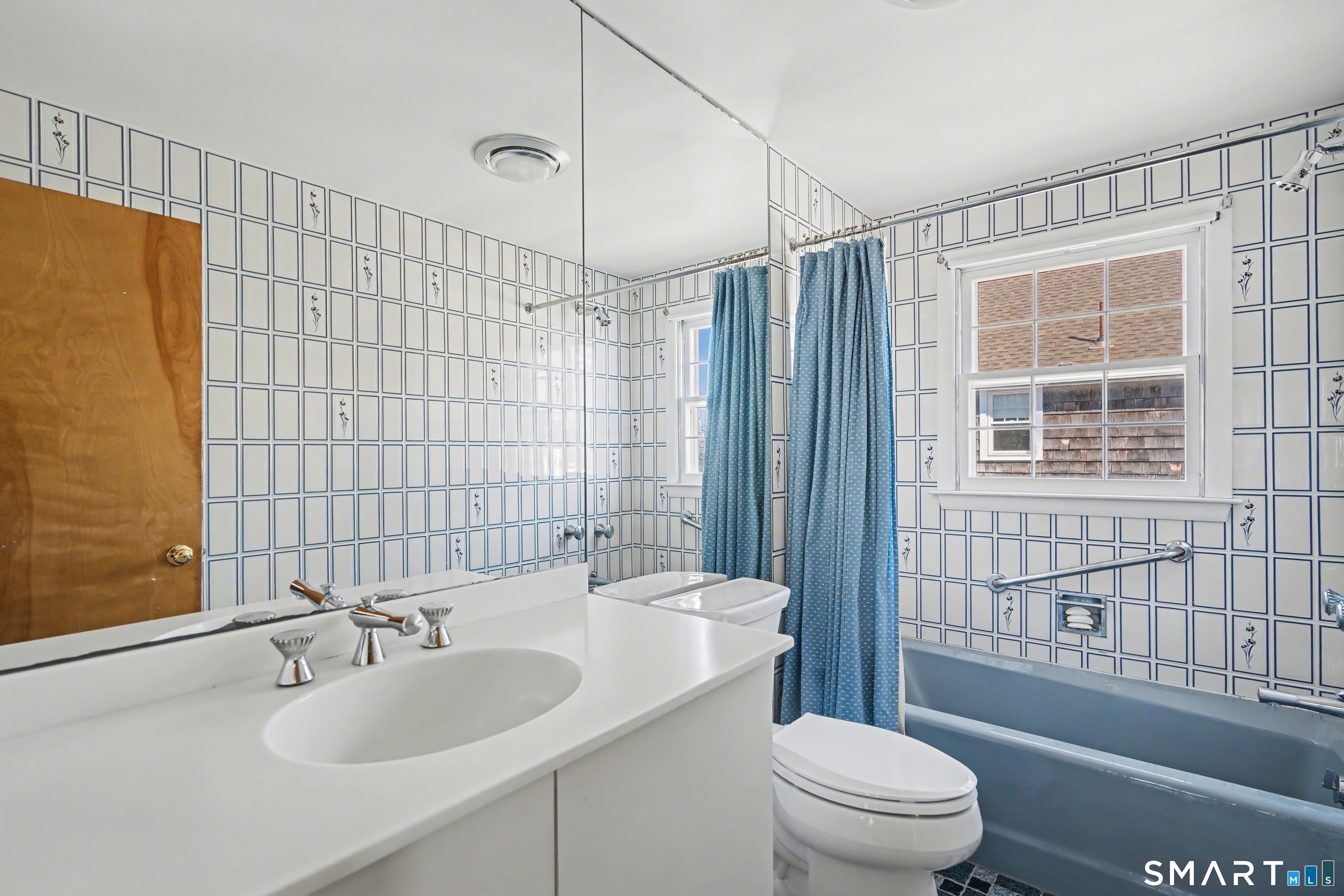 217 West Shore Avenue Groton CT 06340