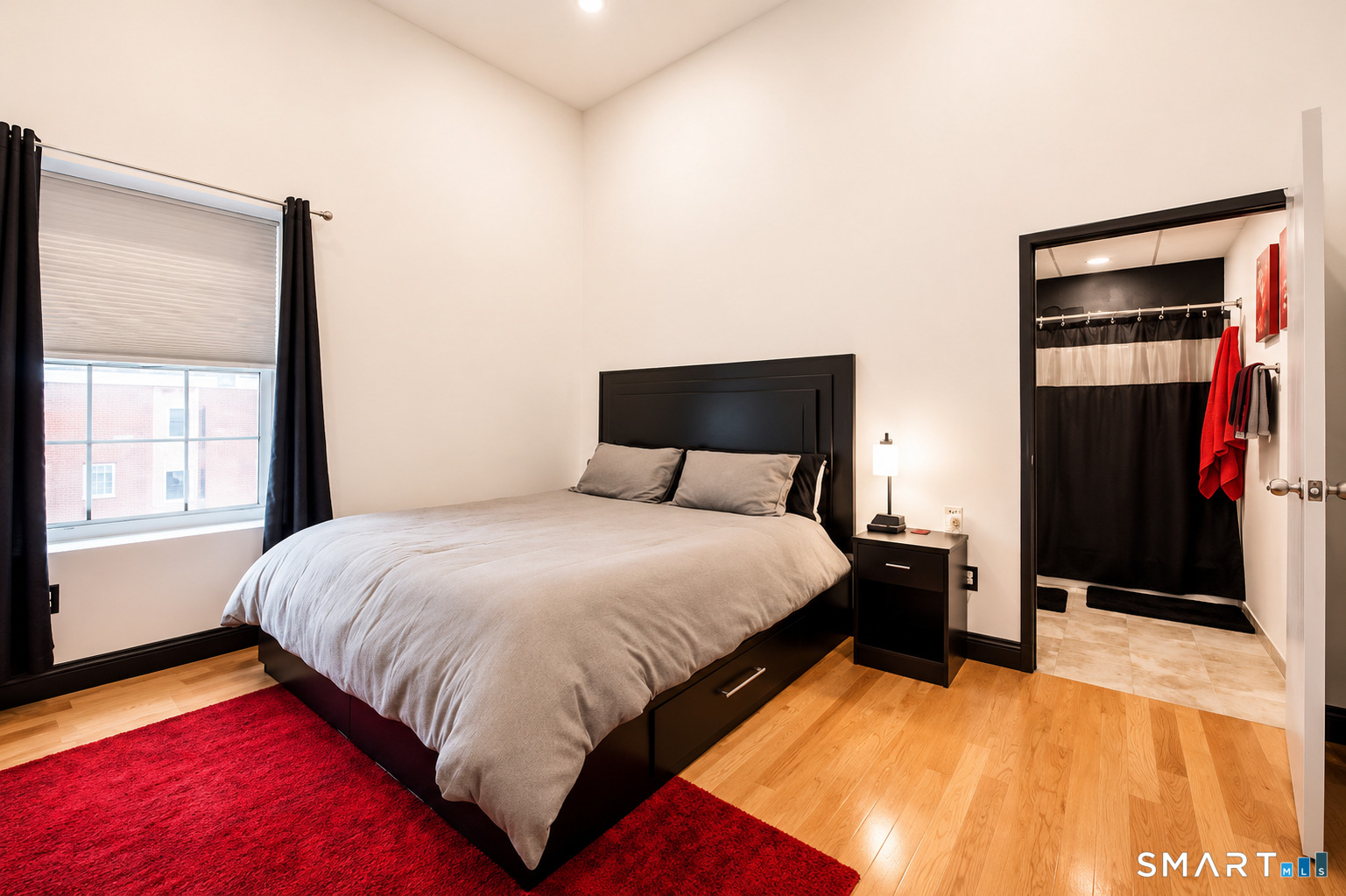 196 Crown Street New Haven CT 06519