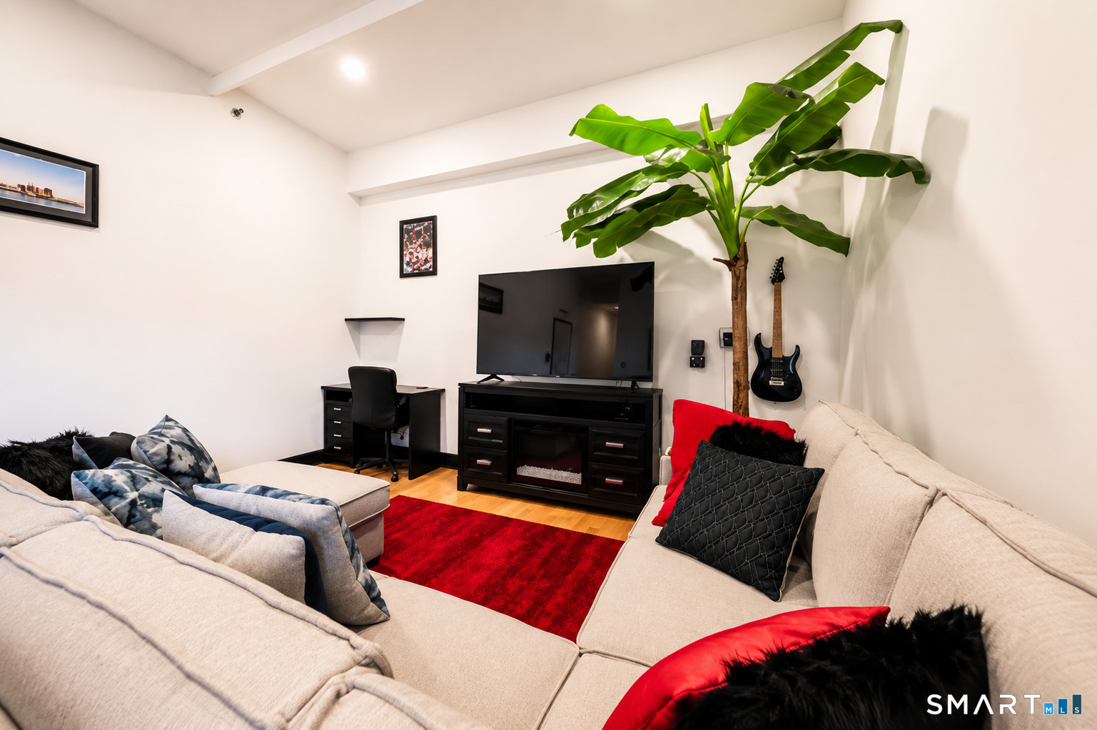 196 Crown Street New Haven CT 06519