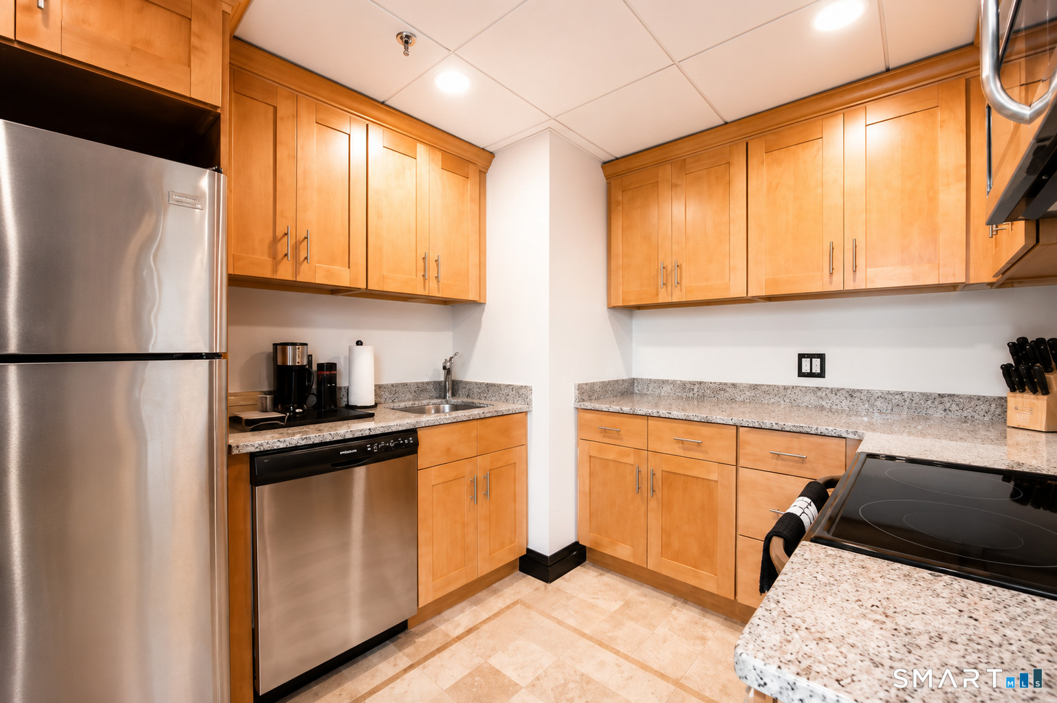 196 Crown Street New Haven CT 06519
