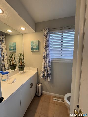 172 Beacon Hill Common Beacon Falls CT 06403