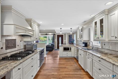 236 Clintonville Lane North Haven CT 06473