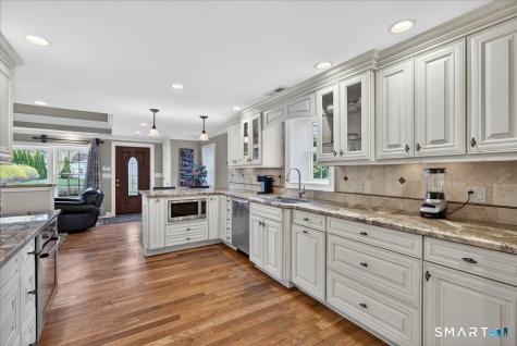 236 Clintonville Lane North Haven CT 06473