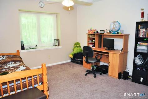 605 Sand Stone Drive South Windsor CT 06074
