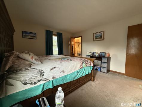 43 Hoadley Street Naugatuck CT 06770