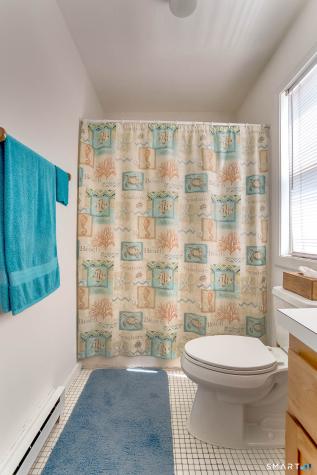 18 Atlantic Avenue Groton CT 06340