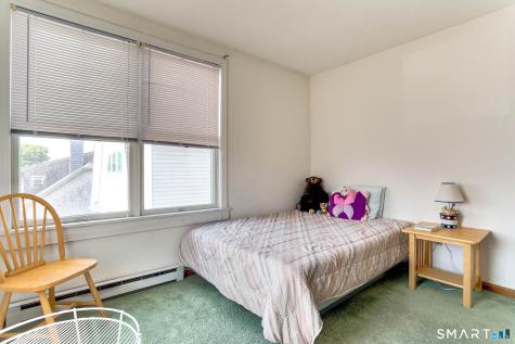 18 Atlantic Avenue Groton CT 06340